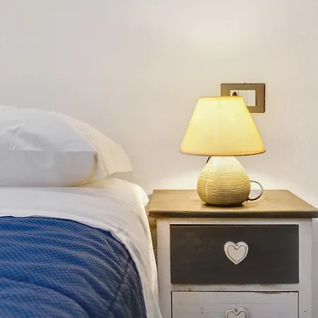 Casa Chicken2 -mare, Monti E Bikers Apartment Bardino Vecchio